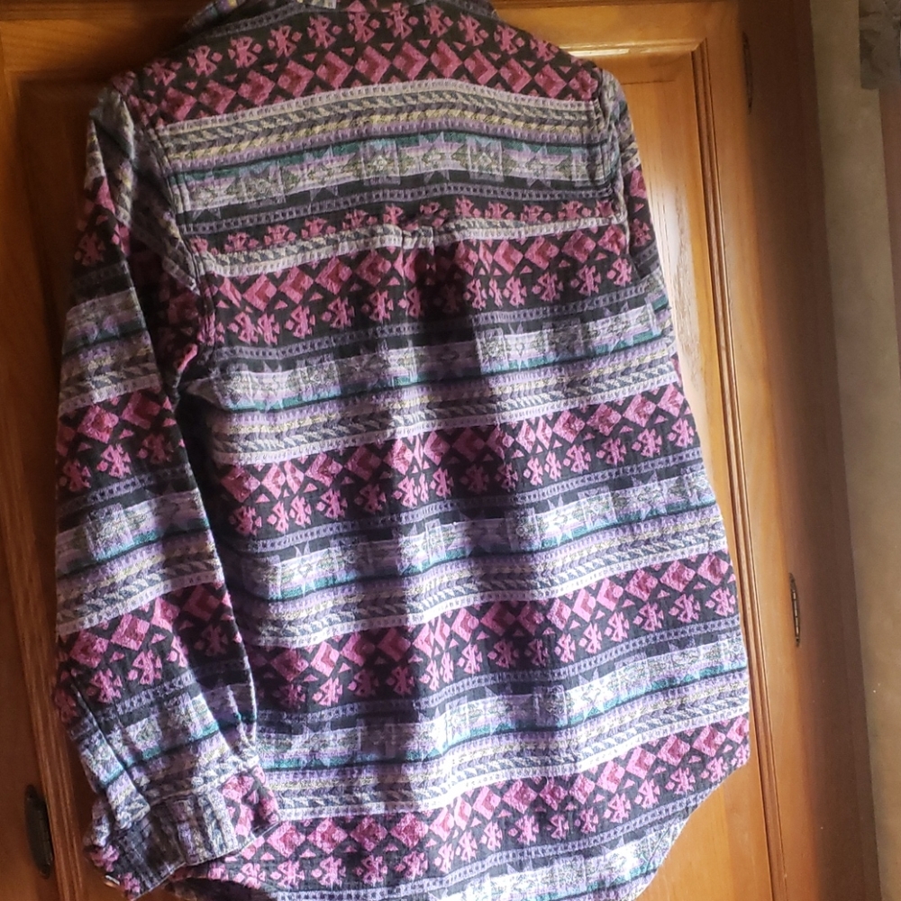 Shirt - Picture 3 of 5